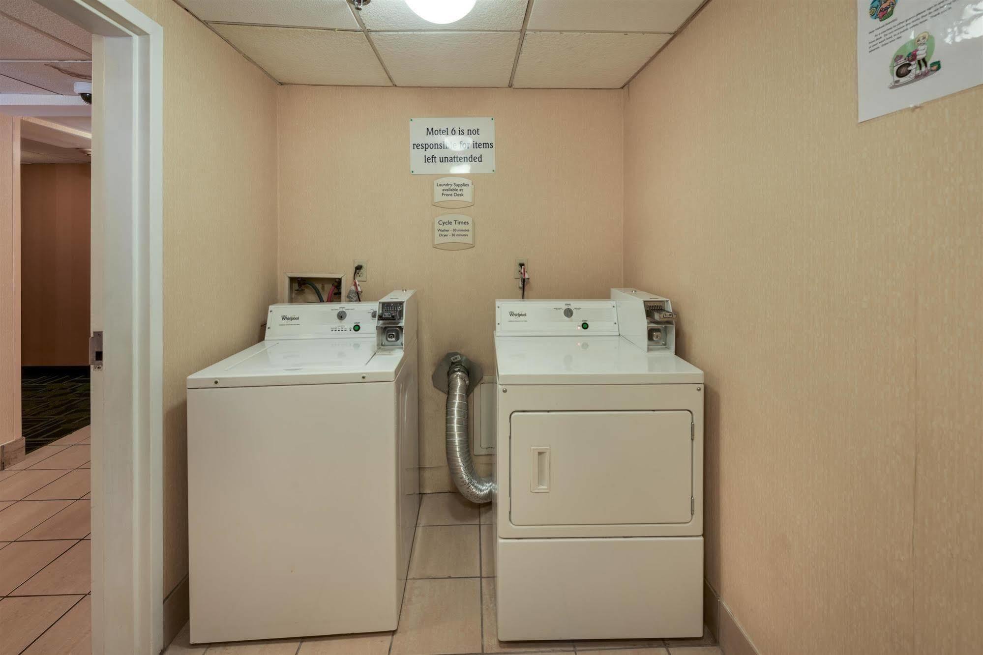 Motel 6-Milford, Ct Zewnętrze zdjęcie